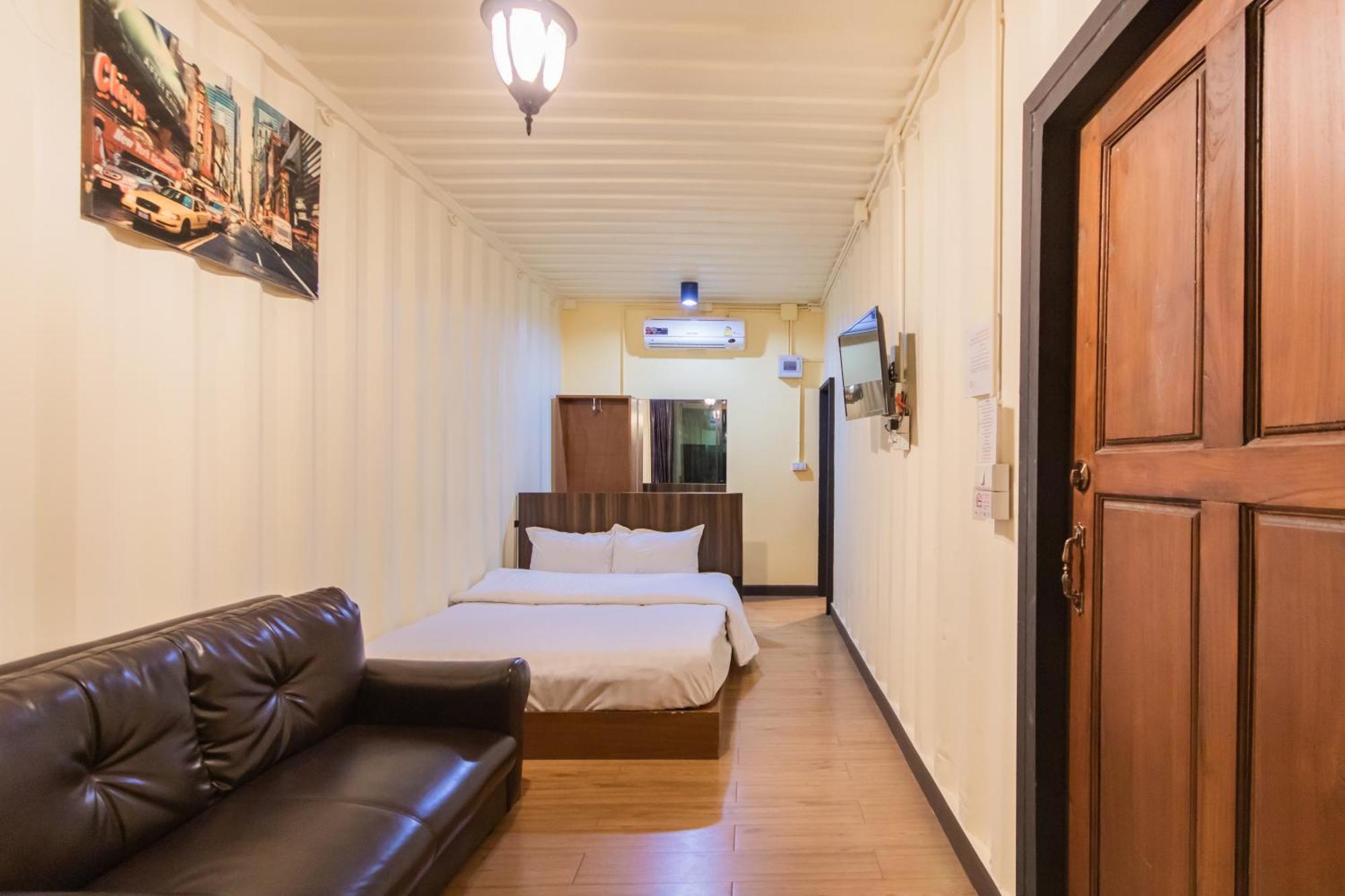 Tuscany Land Resort Donmuang Bangkok Bagian luar foto