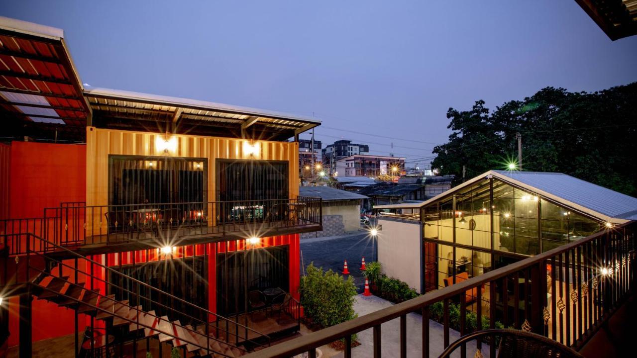 Tuscany Land Resort Donmuang Bangkok Bagian luar foto